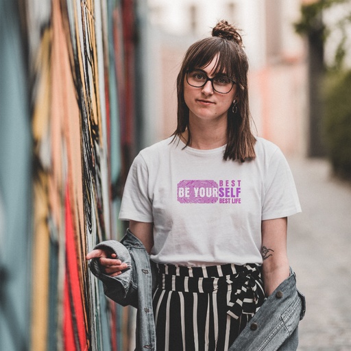 Trendy T-shirt